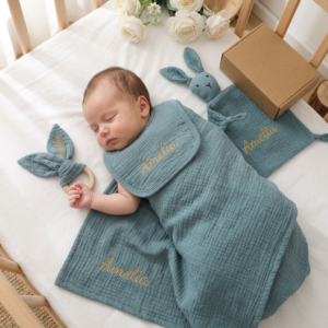 Personalized 4-Piece Newborn Gift Set – Muslin, Teething Ring & Bib (100% Cotton)
